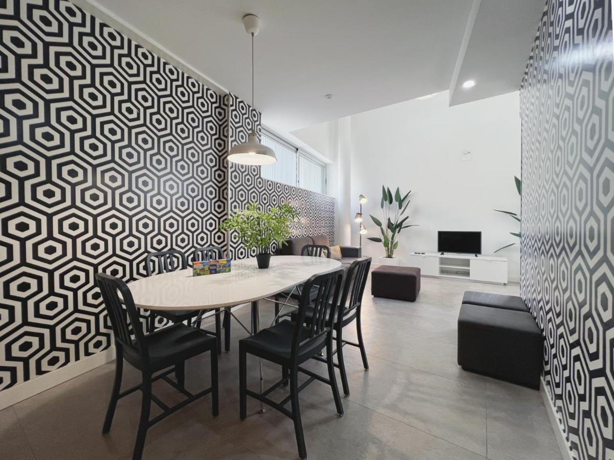 Stay U-Nique Apartments Pellaires バルセロナ エクステリア 写真