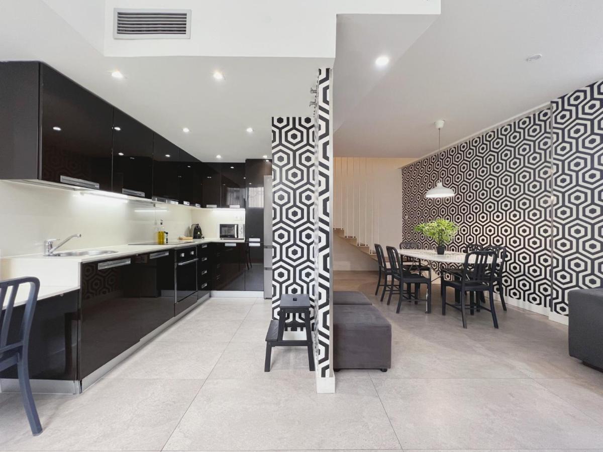 Stay U-Nique Apartments Pellaires バルセロナ エクステリア 写真