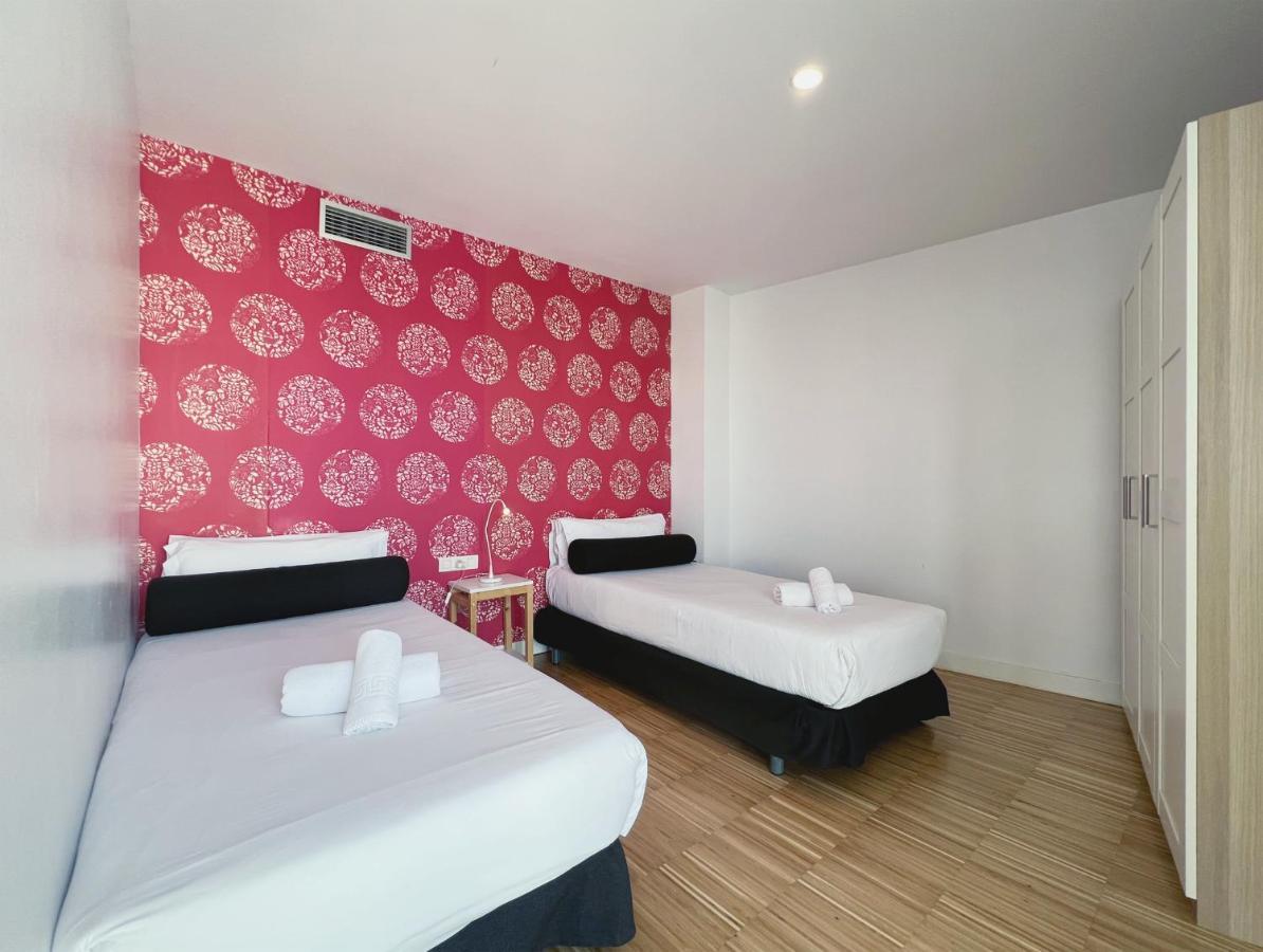 Stay U-Nique Apartments Pellaires バルセロナ エクステリア 写真