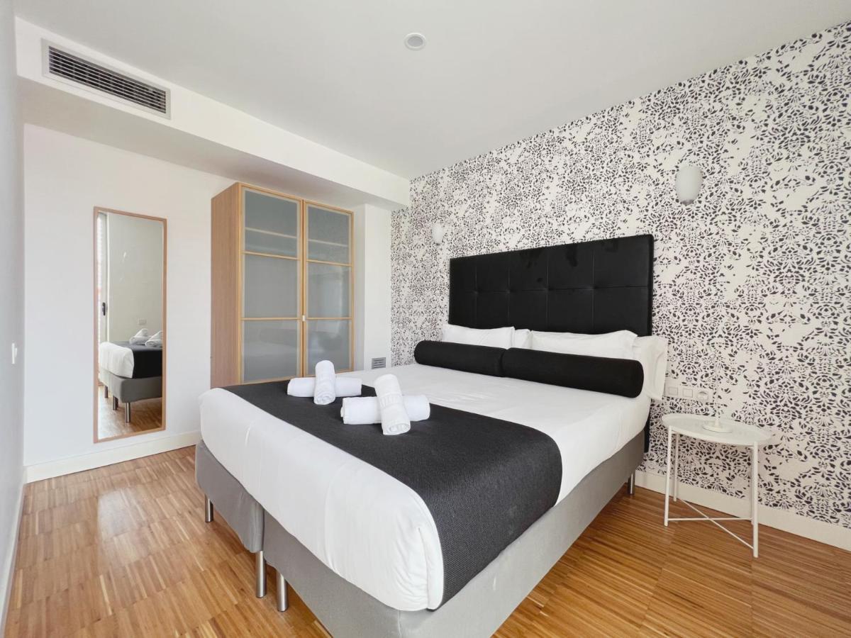 Stay U-Nique Apartments Pellaires バルセロナ エクステリア 写真