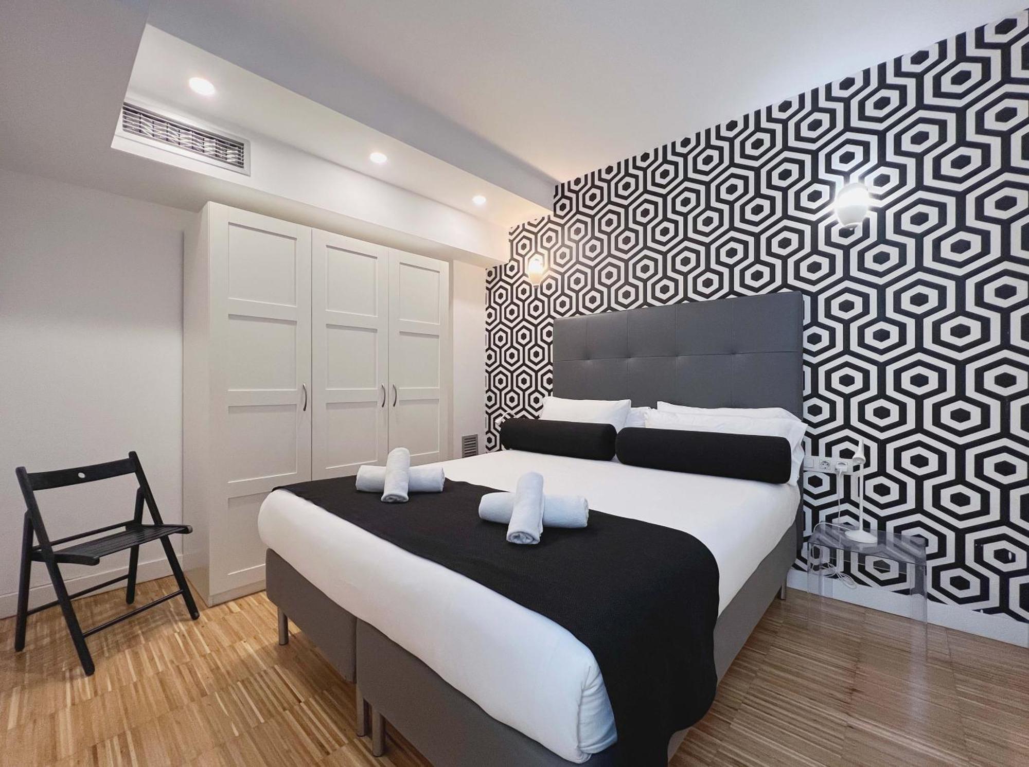 Stay U-Nique Apartments Pellaires バルセロナ エクステリア 写真