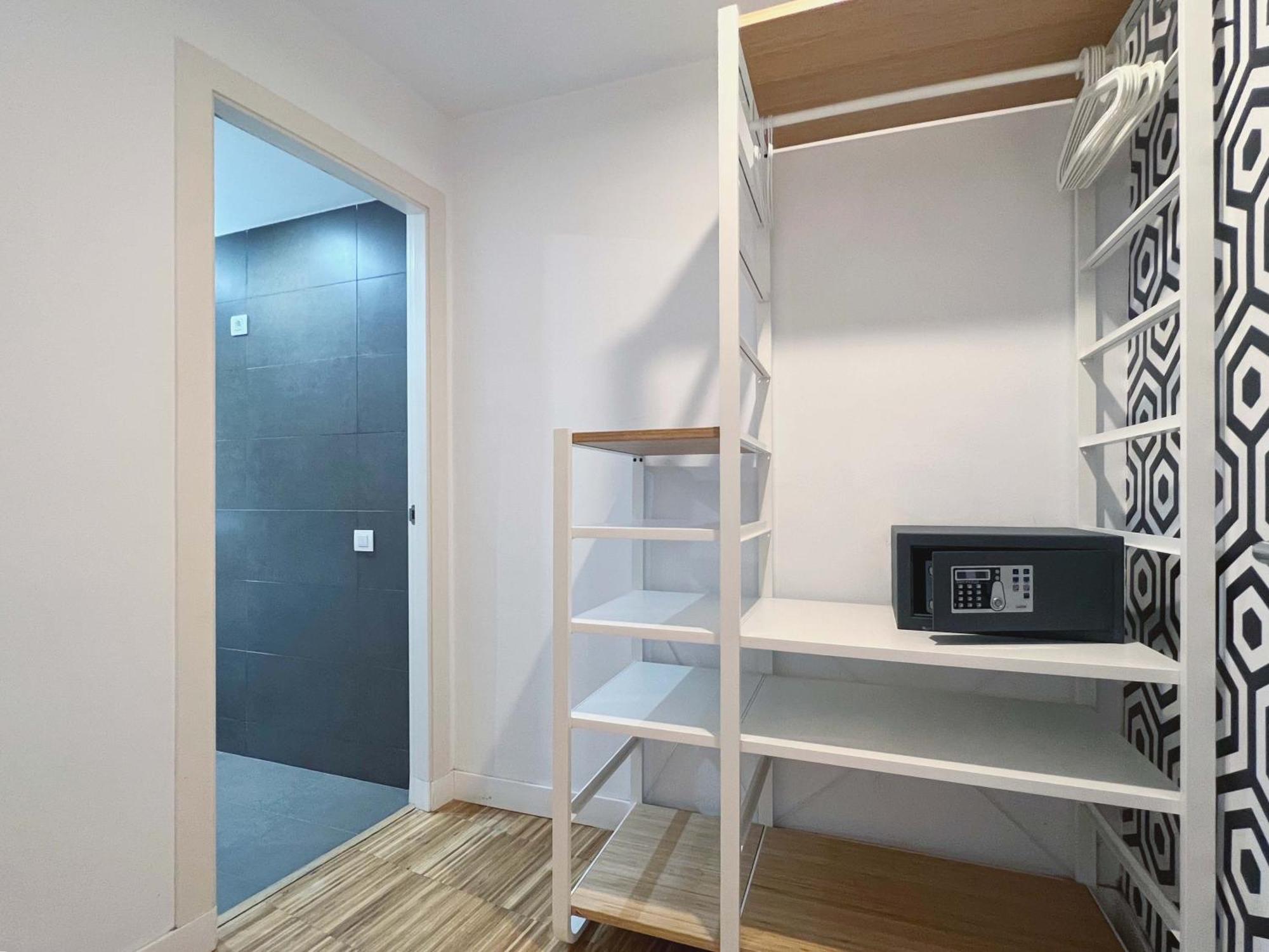 Stay U-Nique Apartments Pellaires バルセロナ エクステリア 写真